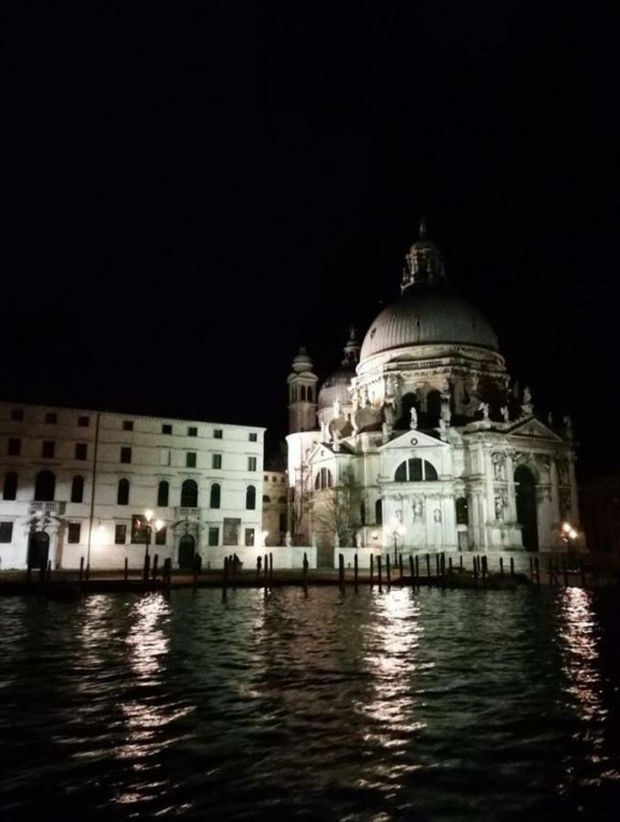 Lido Di Venezia Mare E Cinemaアパートメント エクステリア 写真